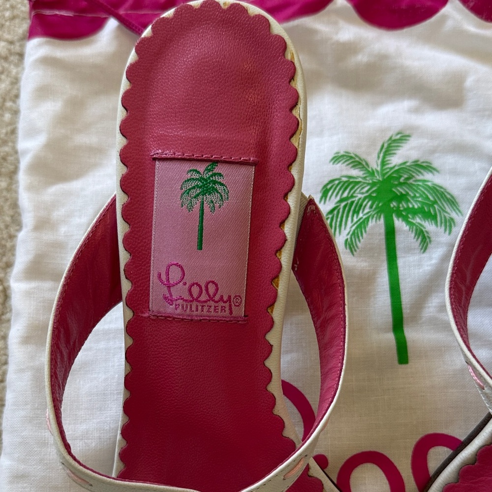 Lilly Pulitzer White Leather Thong Sandals with Pink Insole - Picture 4 of 4